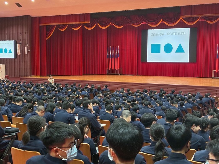 老師介紹現行警察心理健康支持資源