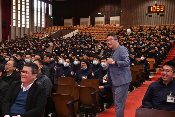 互動式演講令學生耳目一新