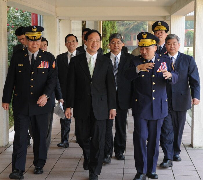 恭迎 部長蒞校主持開學典禮