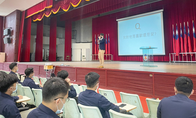 程威銓先生蒞校演講「他真的在乎我嗎？談關係當中的安全感」